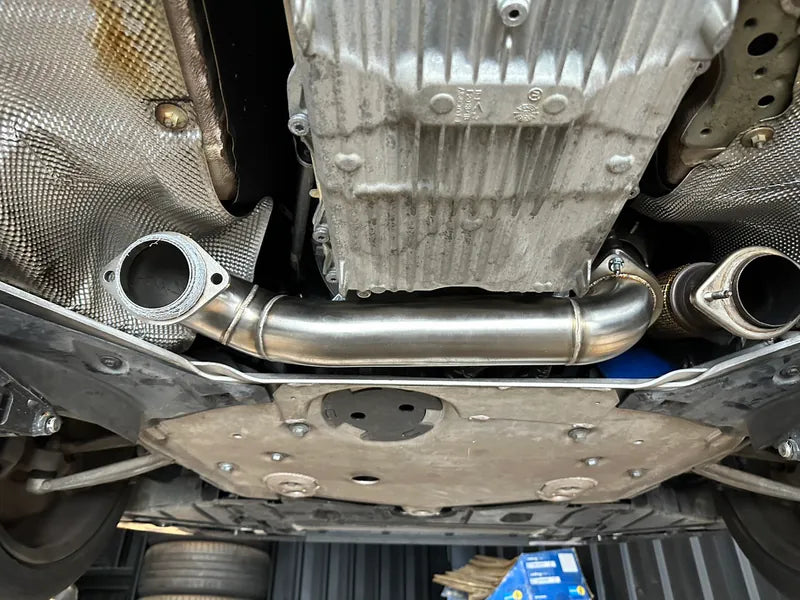 FTP BMW S58 G80/G82/G87 M2/M3/M4 Crossover Exhaust Pipe. 18328468990 (Intermediate pipe)