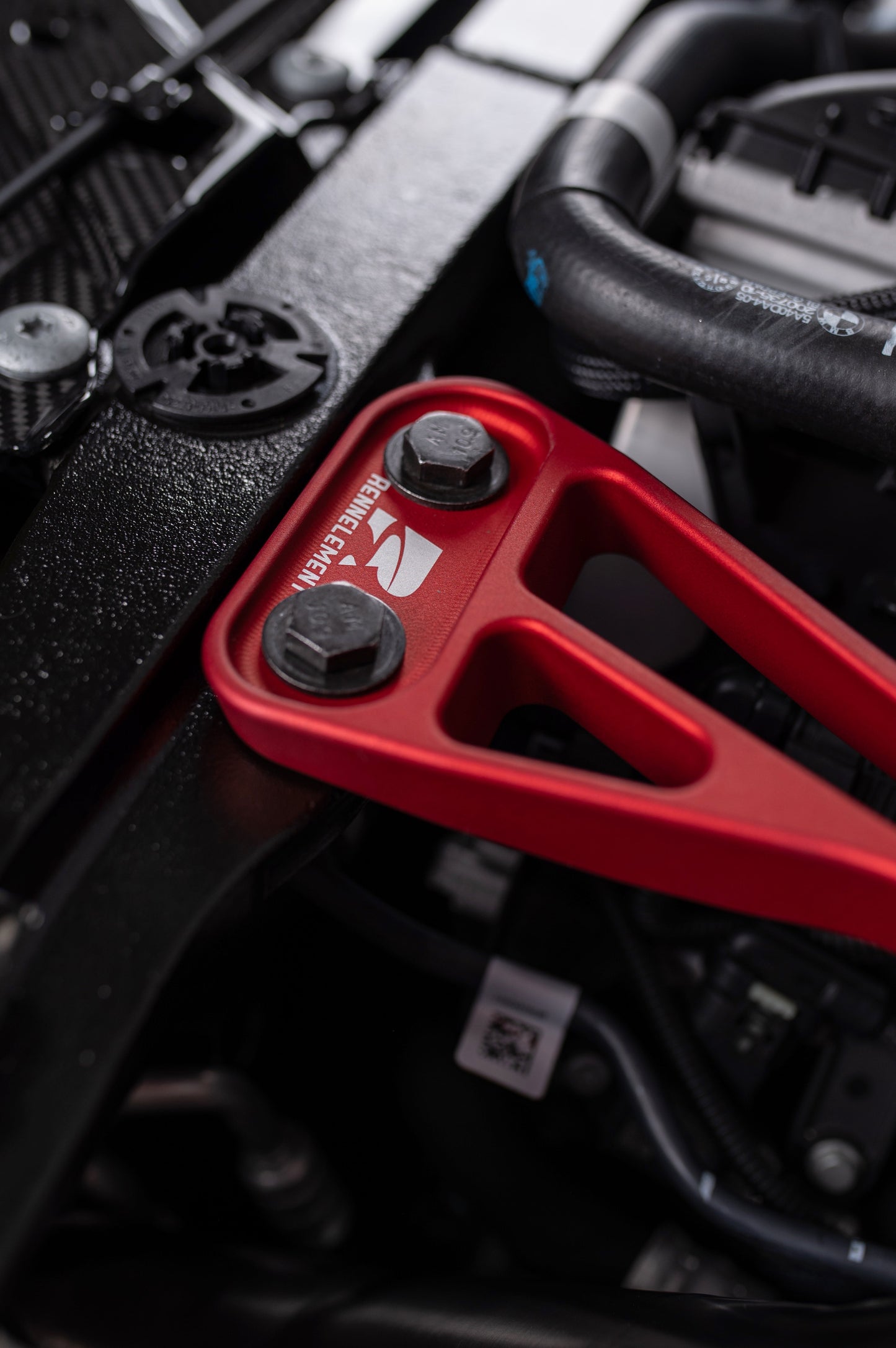 RENNELEMENT G90/G99 M5 Strut Brace Set