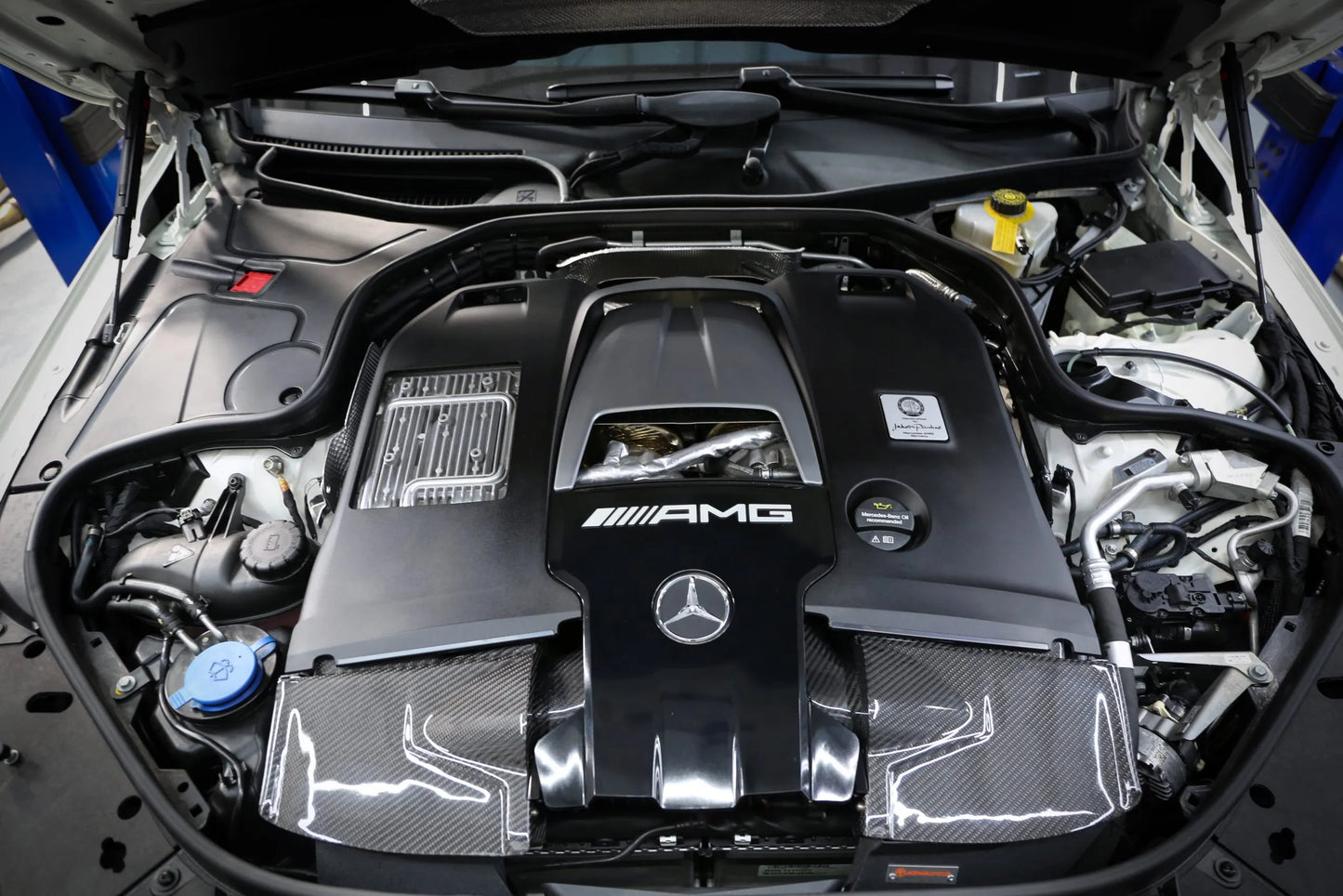 Armaspeed - Carbon Fiber Cold Air Intake Kit || S63 (W222)