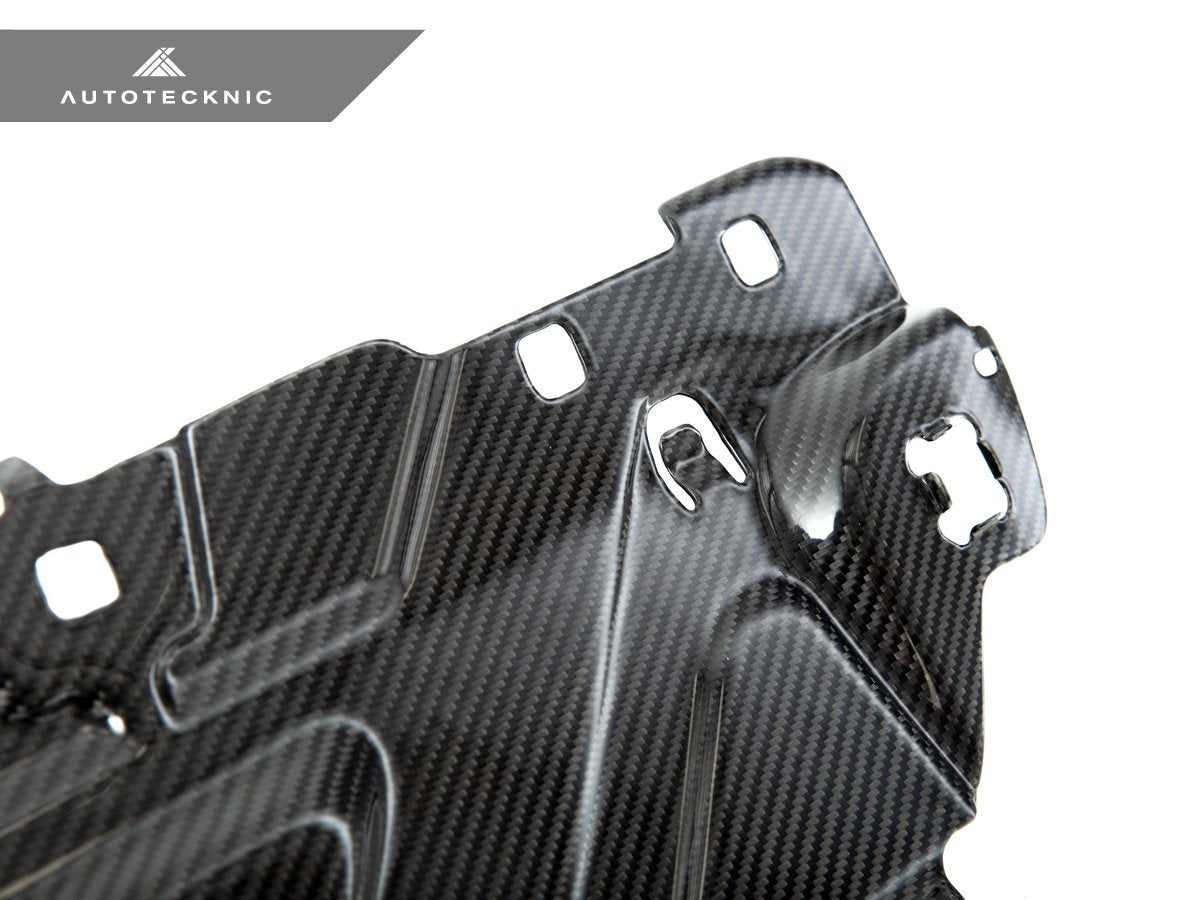 AutoTecknic Dry Carbon Fiber Cooling Shroud - BMW G22/ G26 4-Series