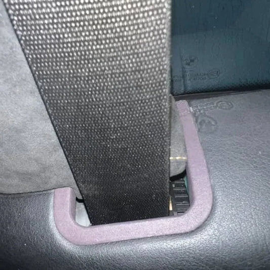 BMW Z3 Coupe - Seatbelt Trim