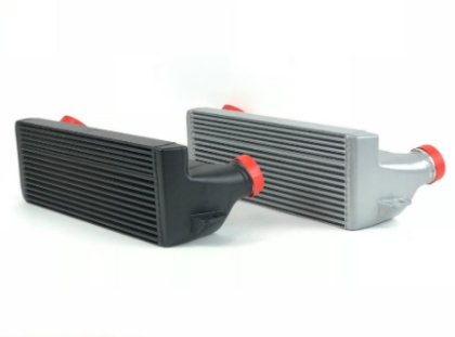 CSF 04-13 BMW 335i/xi (E90/E91/E92/E93) High Performance Stepped Core Bar/Plate Intercooler