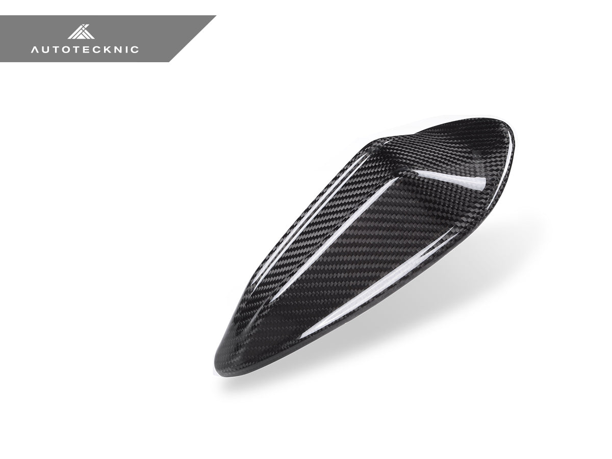 AutoTecknic Dry Carbon Roof Antenna Cover - G09 XM