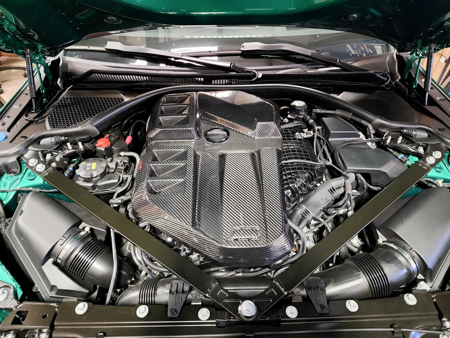 ARM - G80 CARBON FIBER ENGINE COVER