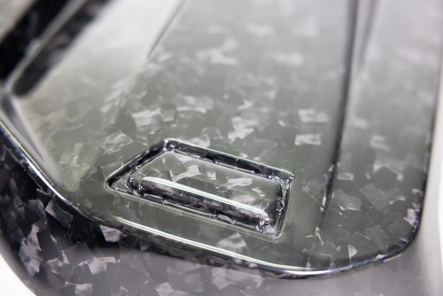 ARM - G80 CARBON FIBER ENGINE COVER