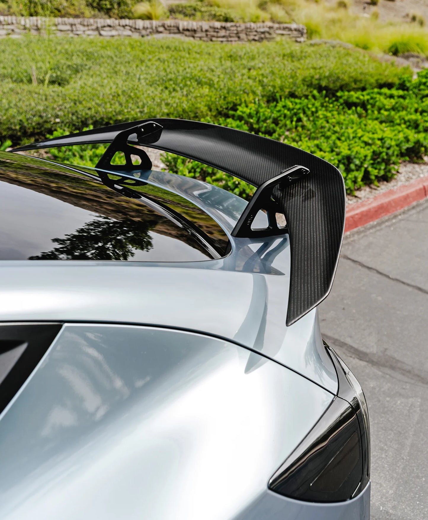 ADRO - AT-S Carbon Fiber Swan Neck Wing || Model Y