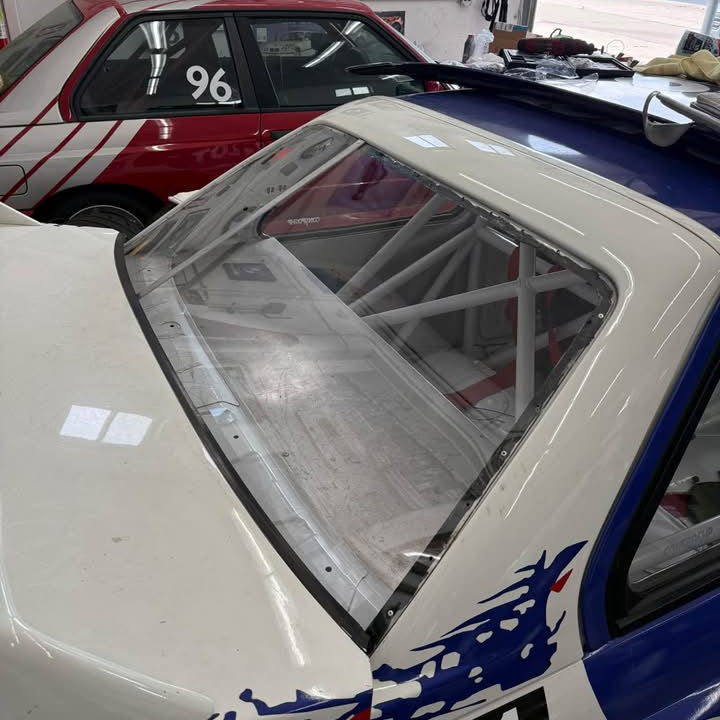 Polycarbonate Rear Windshield - E30 M3