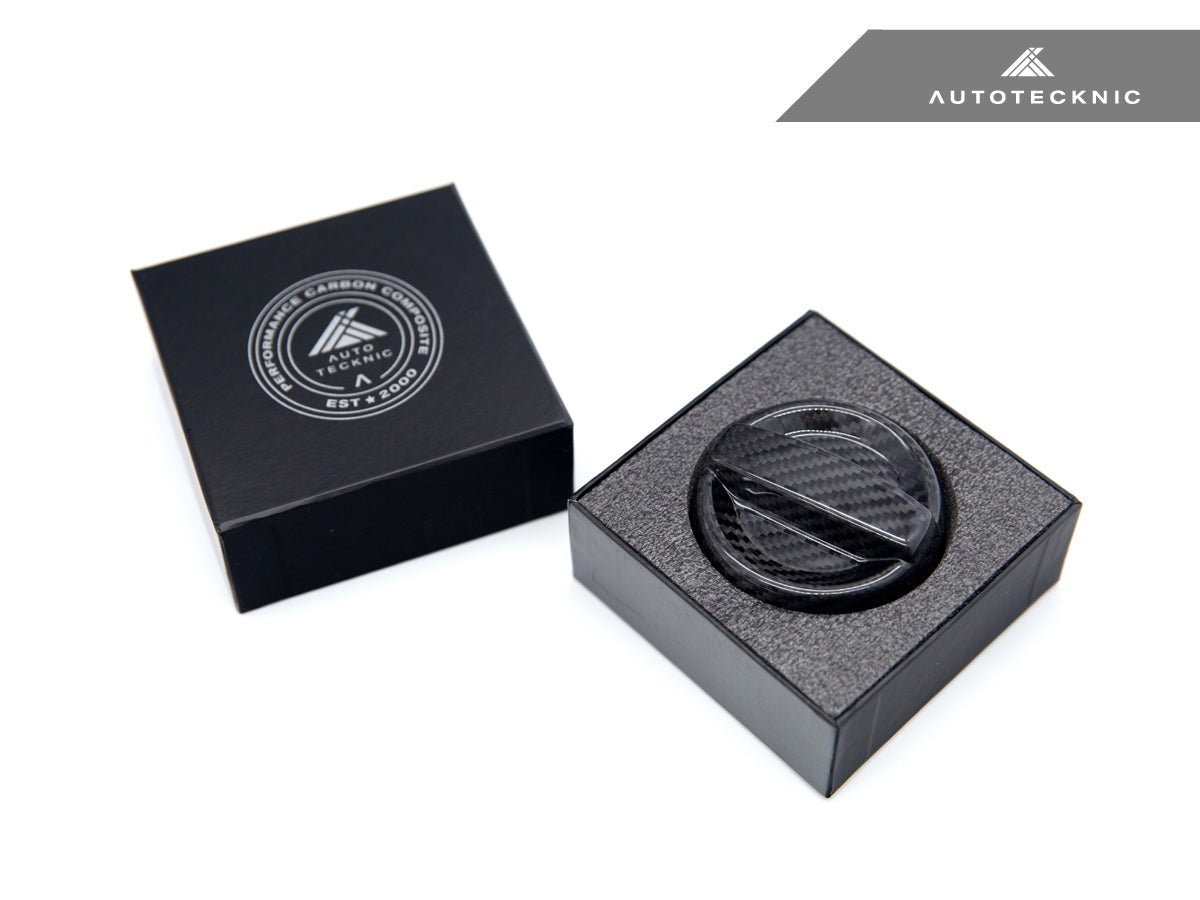 AutoTecknic Dry Carbon Competition Oil Cap Cover - BMW F80 M3 | F82/ F83 M4