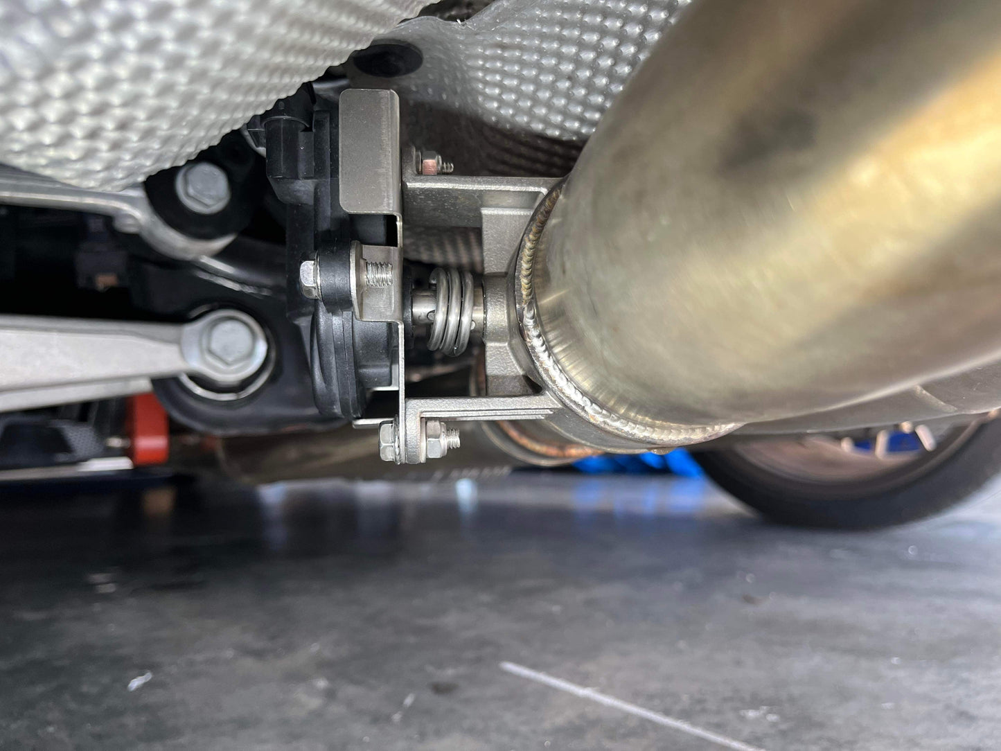 Exhaust Valve Motor Locking spring