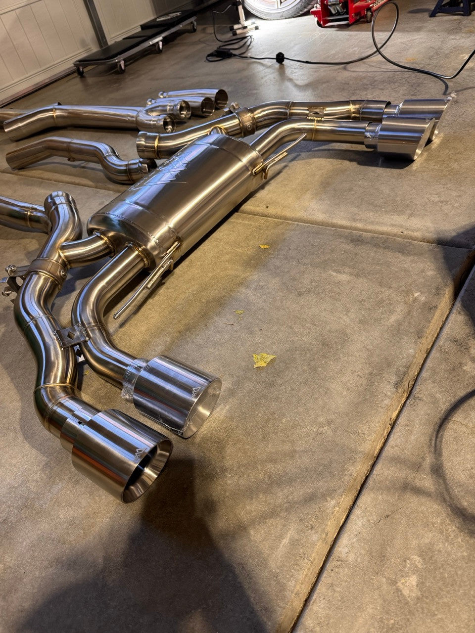 MAD BMW X3M X4M F97 F98 Axle Back Exhaust