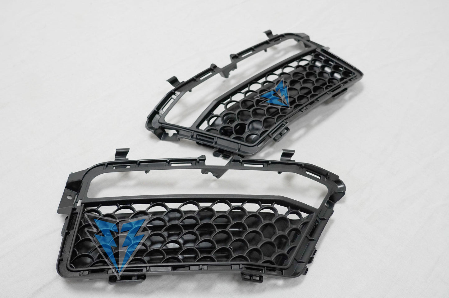 2010-2013 Mercedes Benz (W212) Pre-Facelift E63 AMG Style Front Bumper Conversion Kit (DRL Included)