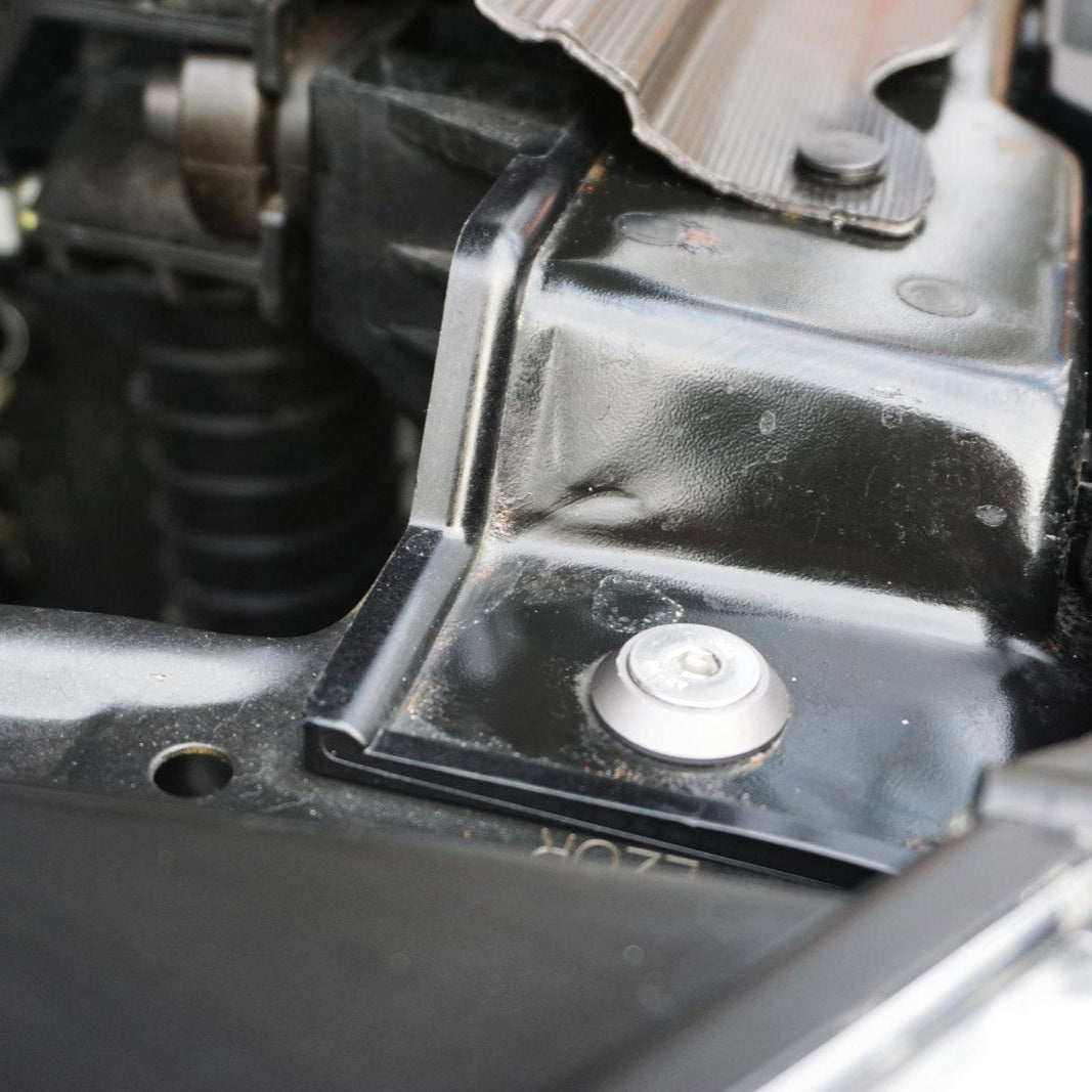 ZSPEC "Stage 2" Dress Up Bolts® Fastener Kit for 16+ Nissan Titan 5.6L, Stainless & Billet